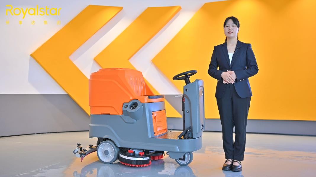 清潔性能：工業洗地機與手動方法